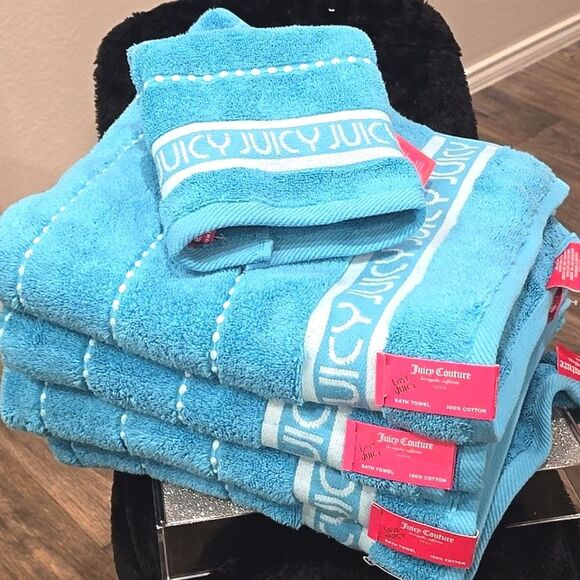 Juicy Couture Home Juicy Logo Textured Bath & Towel Set - Picture 3 of 10